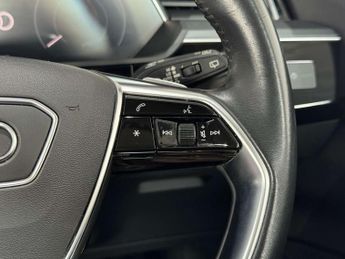 AUDI E-TRON e-tron Technik 50 Quattro 4WD 5dr - NATIONAL DELIVERY*