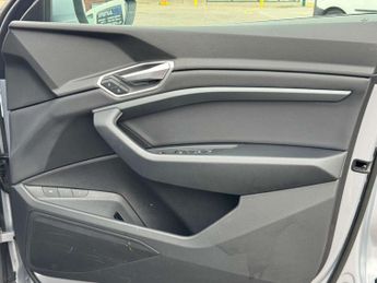 AUDI E-TRON e-tron Technik 50 Quattro 4WD 5dr - NATIONAL DELIVERY*