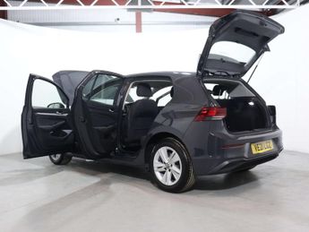 VOLKSWAGEN GOLF 1.0 Golf Life eTSI Semi-Auto 5dr