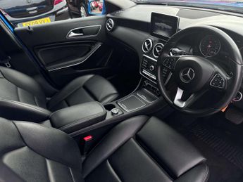 MERCEDES-BENZ A-CLASS 1.5 A 180 D SE Auto 5dr