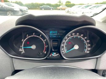 FORD FIESTA 1.6 Fiesta Zetec Auto 5dr