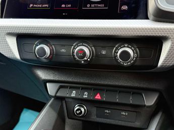 Audi A1 1.0 A1 Sportback 25 TFSI Black Edition Semi-Auto 5dr