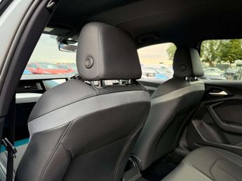 Audi A1 1.0 A1 Sportback 25 TFSI Black Edition Semi-Auto 5dr