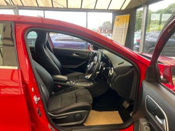 MERCEDES-BENZ A-CLASS 2.1 A 200 D AMG Line Auto 5dr