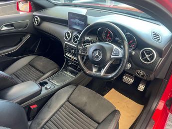 MERCEDES-BENZ A-CLASS 2.1 A 200 D AMG Line Auto 5dr