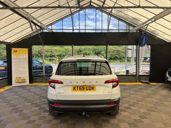 SKODA KAROQ 2.0 Karoq SE L TDI SCR 4x4 Semi-Auto 4WD 5dr