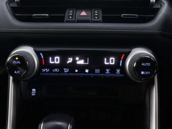 TOYOTA RAV4 2.5 RAV4 Design HEV 4x2 CVT 5dr