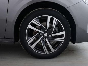 PEUGEOT 208 1.2 208 Allure Premium PureTech S/S Auto 5dr