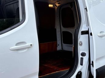 Vauxhall COMBO 1.5 Combo 2300 Dynamic T D S/S A
