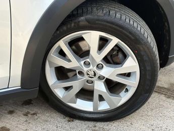 Skoda OCTAVIA 2.0 Octavia Scout TDI 4x4 Semi-Auto 4WD 5dr