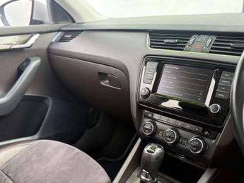 Skoda OCTAVIA 2.0 Octavia Scout TDI 4x4 Semi-Auto 4WD 5dr