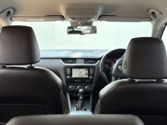 Skoda OCTAVIA 2.0 Octavia Scout TDI 4x4 Semi-Auto 4WD 5dr