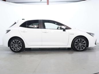 TOYOTA COROLLA 1.8 Corolla Design VVT-i HEV CVT 5dr