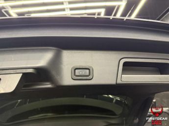 Land Rover Range Rover Evoque 2.0 D240 R-Dynamic HSE SUV 5dr Diesel Auto 4WD Euro 6 (s/s) (240