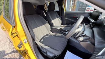 PEUGEOT 208 1.2 208 Active Premium + PureTech SS A 5dr