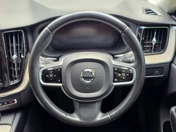VOLVO XC60 2.0 XC60 Inscription D4 AWD Auto 4WD 5dr