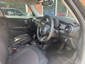 MINI HATCH 1.5 Cooper Classic Auto 5dr