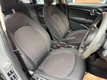 MINI HATCH 1.5 Cooper Classic Auto 5dr