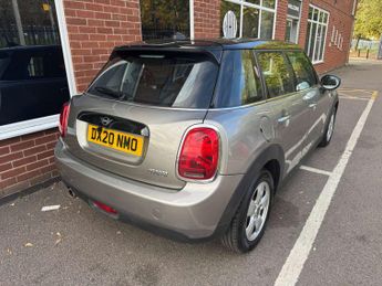 MINI HATCH 1.5 Cooper Classic Auto 5dr