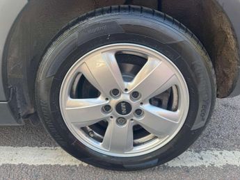 MINI HATCH 1.5 Cooper Classic Auto 5dr