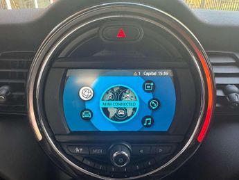 MINI HATCH 1.5 Cooper Classic Auto 5dr
