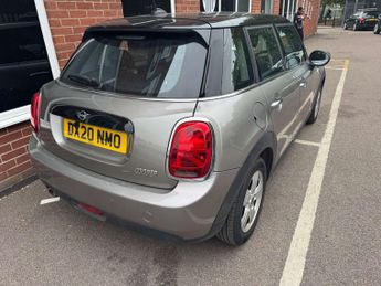 MINI HATCH 1.5 Cooper Classic Auto 5dr