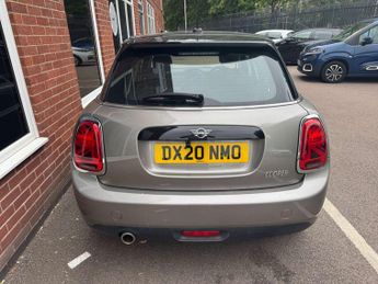 MINI HATCH 1.5 Cooper Classic Auto 5dr