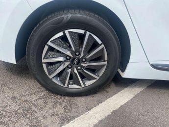 HYUNDAI IONIQ IONIQ Premium BEV 5dr