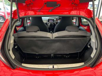 TOYOTA AYGO 1.0 Aygo X-Play VVT-i CVT 5dr