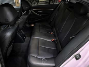 BMW 3 SERIES 2.0 320i M Sport Shadow Edition Auto 4dr