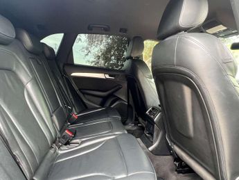 AUDI Q5 2.0 Q5 S Line+ TDI Quattro Auto 4WD 5dr