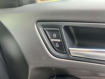 AUDI Q5 2.0 Q5 S Line+ TDI Quattro Auto 4WD 5dr
