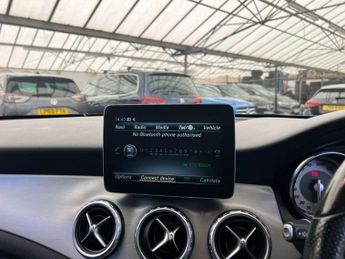 MERCEDES-BENZ GLA 2.0 GLA 250 4Matic AMG Line Premium Auto 4WD 5dr