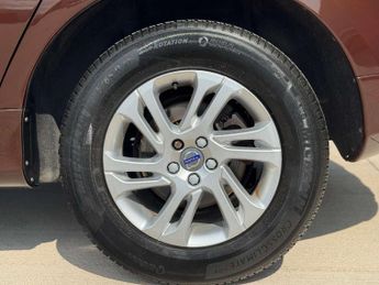 Volvo XC60 2.4 XC60 SE D4 AWD Auto 4WD 5dr