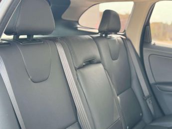 Volvo XC60 2.4 XC60 SE D4 AWD Auto 4WD 5dr