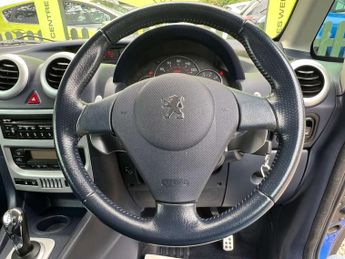 PEUGEOT 1007 1.6 1007 Sport Semi-Auto 3dr