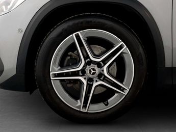 MERCEDES-BENZ GLA 1.3 GLA 180 AMG Line Premium Auto 5dr