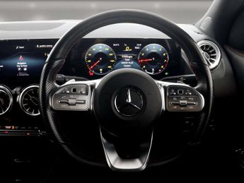 MERCEDES-BENZ GLA 1.3 GLA 180 AMG Line Premium Auto 5dr