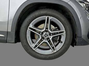 MERCEDES-BENZ GLA 1.3 GLA 180 AMG Line Premium Auto 5dr