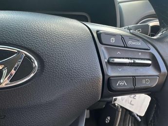 HYUNDAI KONA 1.6 Kona SE Connect GDi HEV Semi-Auto 5dr