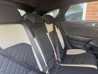 KIA PROCEED 1.6 ProCeed GT-Line CRDi ISG Semi-Auto 5dr