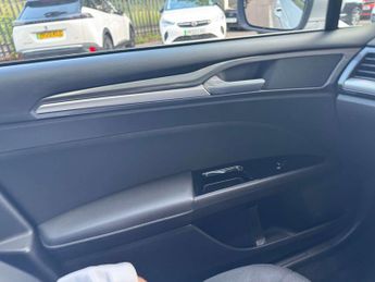 FORD MONDEO 2.0 Mondeo Zetec Edition EcoBlue Auto 5dr