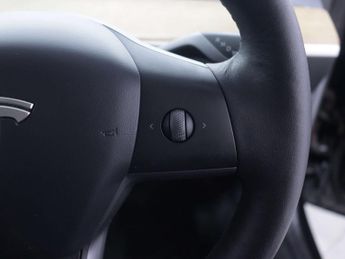 TESLA MODEL 3 Model 3 RWD 4dr