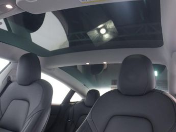 TESLA MODEL 3 Model 3 RWD 4dr