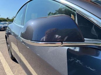TESLA MODEL 3 Model 3 Long Range AWD 4WD 4dr