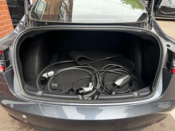 TESLA MODEL 3 Model 3 Long Range AWD 4WD 4dr