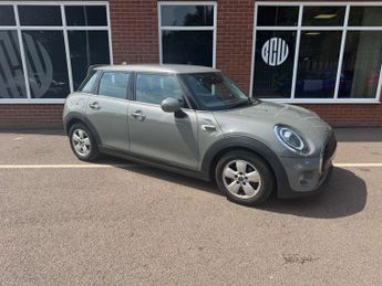 MINI Hatch 1.5 Cooper Classic Auto 5dr