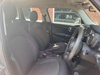 MINI HATCH 1.5 Cooper Classic Auto 5dr