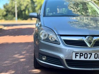 VAUXHALL ZAFIRA 1.8 Zafira Design 5dr