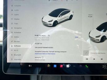 TESLA MODEL 3 Model 3 Long Range AWD 4WD 4dr